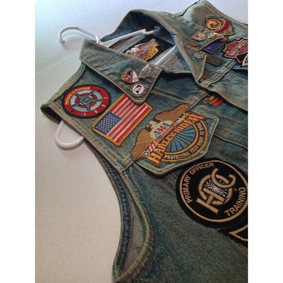 Vintage 90s Men’s Harley Davidson Denim Vest Large Patches 33 Patches + Pins - Picture 14 of 16